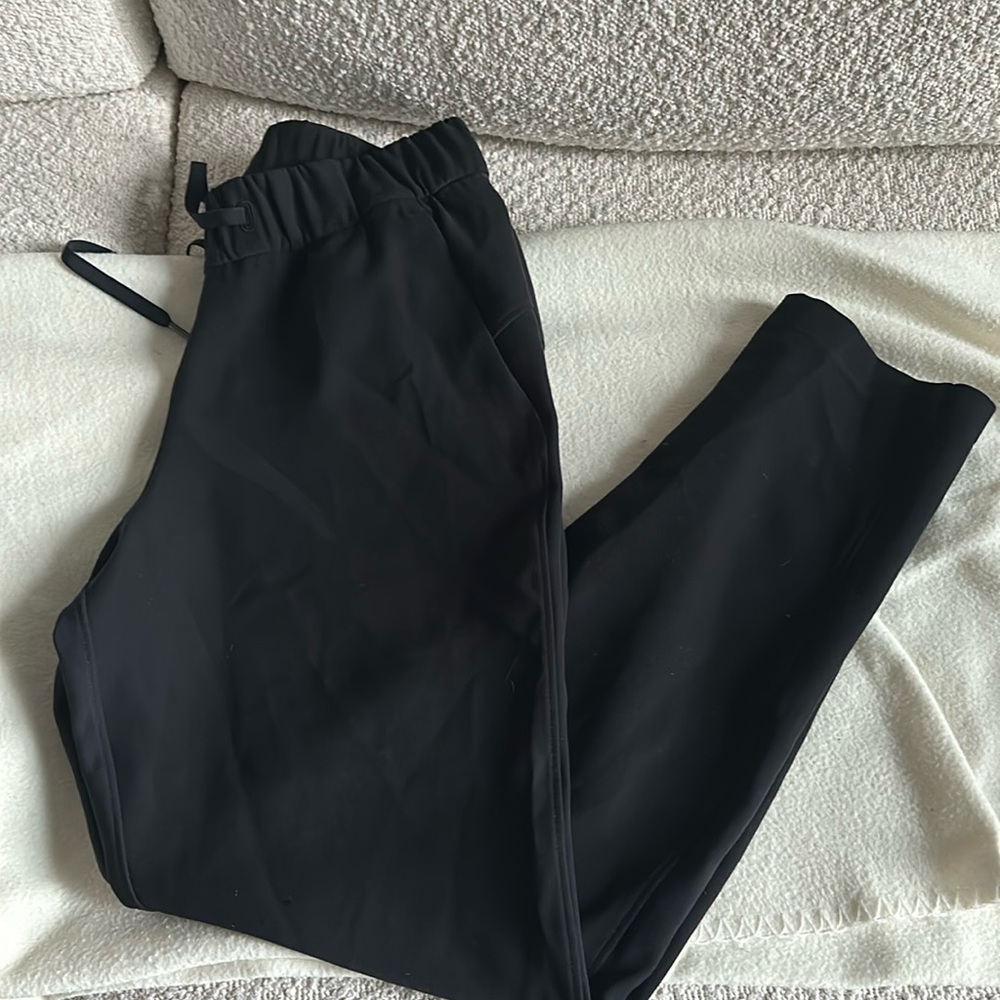 Lululemon on the Fly Pants NWOT